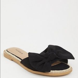 Torrid bow detail sandals